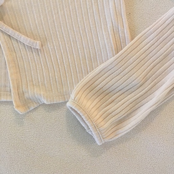 Kimchi Blue Crop Top - Picture 3 of 8